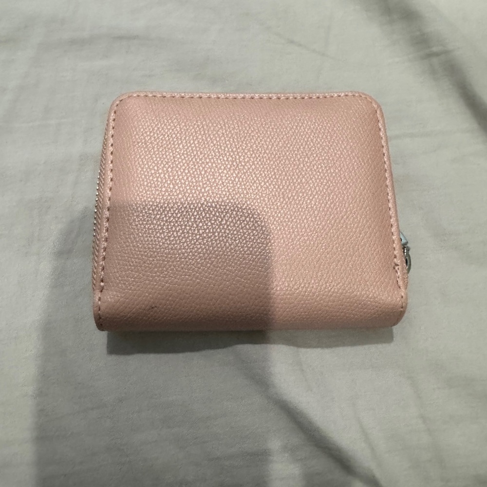 Guess wallet - Picture 2 of 5